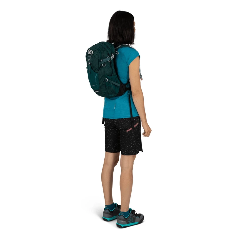 Osprey Sylva 12 Biking Backpack - Women's 4 Osprey Sylva 12 Biking Backpack - Women's - Image 2