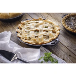 Camp Chef Cast Iron Pie Pan -Big Agnes Shop 1326500 800 auto