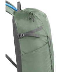 CamelBak Cloud Walker 18L Backpack -Big Agnes Shop 999932 800 auto